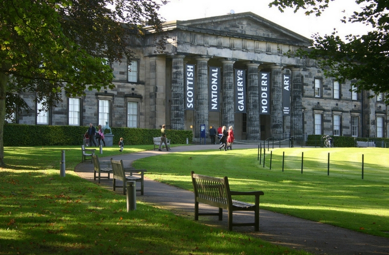 Edinburgh on a Rainy Day