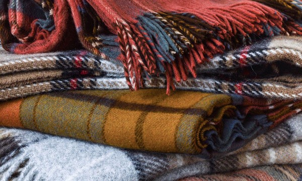 tartan-blanket-co-fold-close_c8fc3a51-98f5-4f95-981f-43b7c7cef7dd_grande