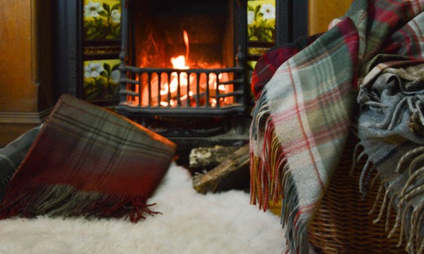 Edinburghs-top-5-cosiest-bars